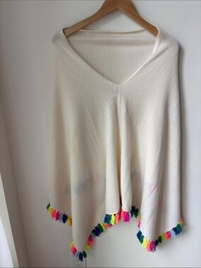 NWT Minnie Rose 100% Cashmere Ruana Poncho in Cream Multi Travel Comfy OS *flaw